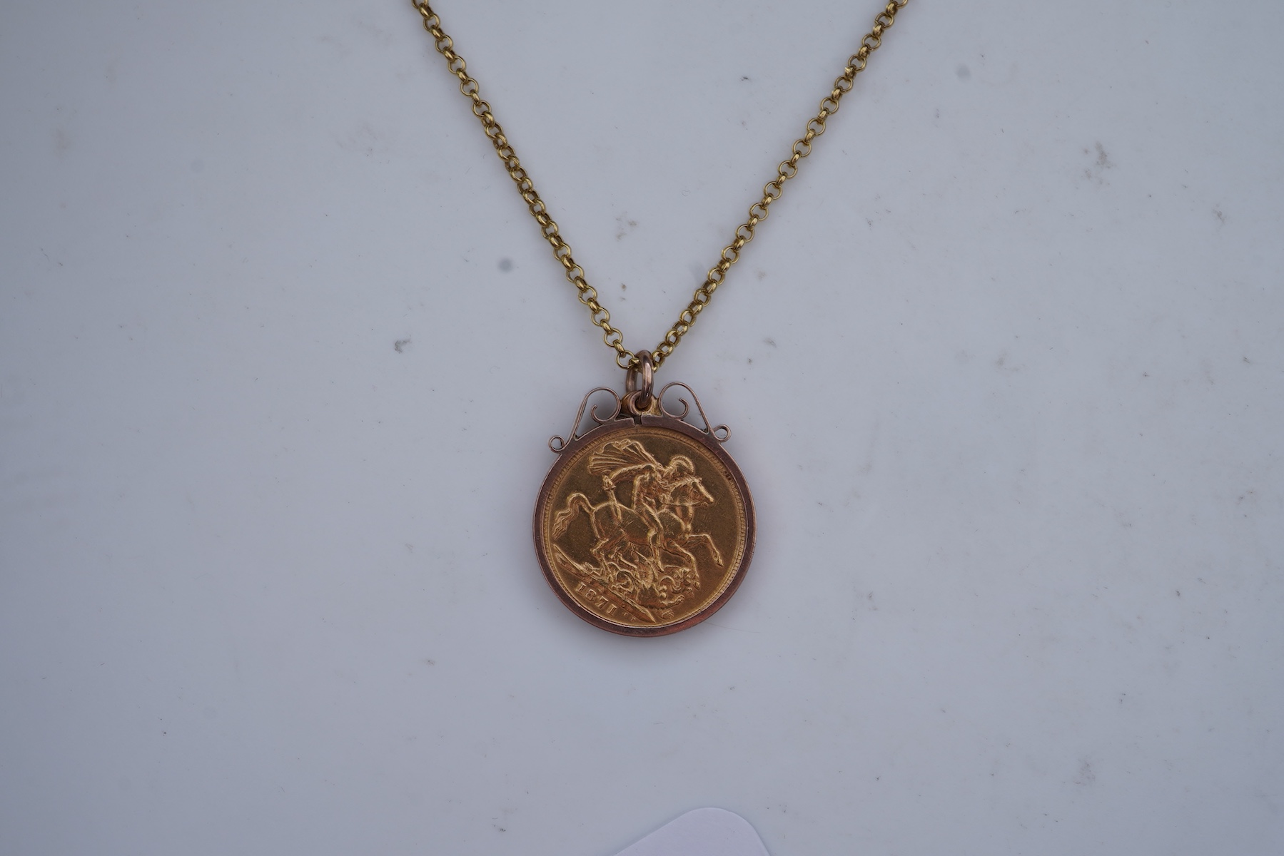 A Victorian gold sovereign pendant